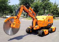 RXR-JM200GD消防破拆救援機器人 （4履帶、破拆機械臂、80國產消防水炮）